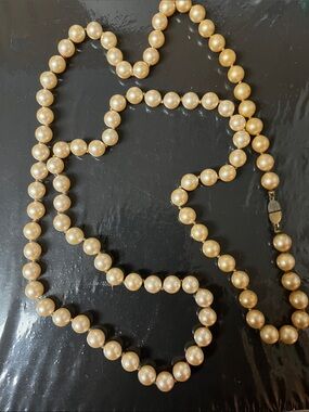 Classic Cream Pearl Necklace - Elegant Women’s Jewelry